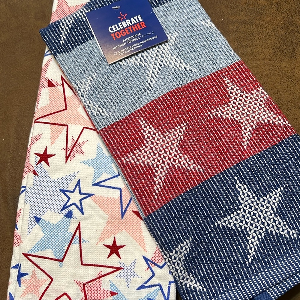 NWT Celebrate Together Kitchen Towels
